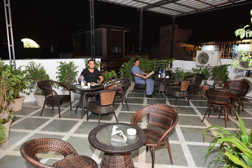 Hotel Cabana @ Pahar Ganj Új-Delhi Kültér fotó