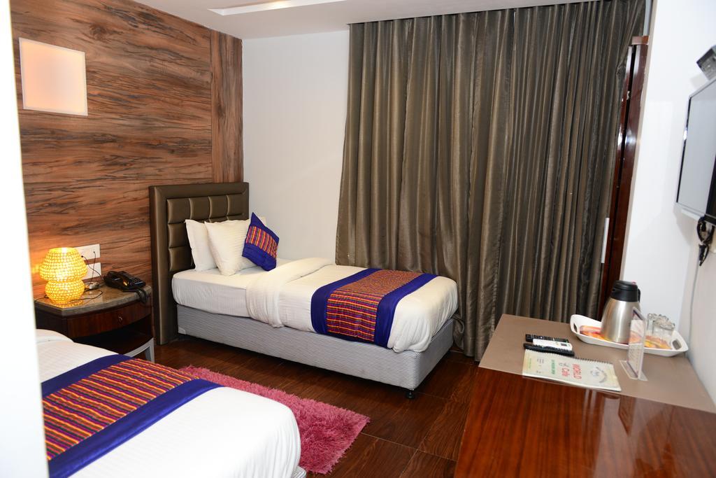 Hotel Cabana @ Pahar Ganj Új-Delhi Kültér fotó