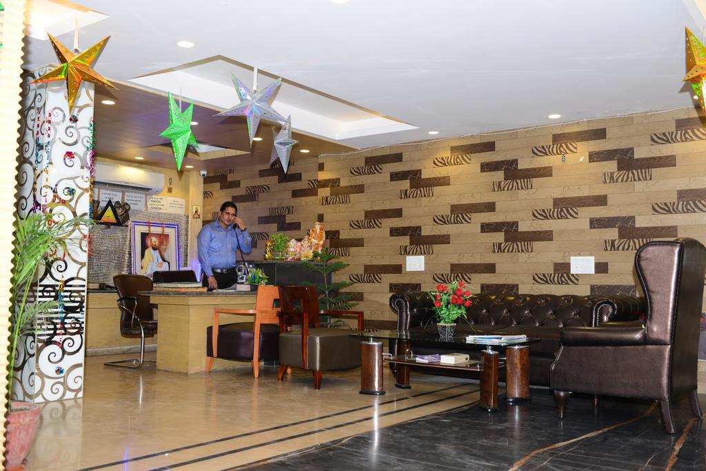 Hotel Cabana @ Pahar Ganj Új-Delhi Kültér fotó