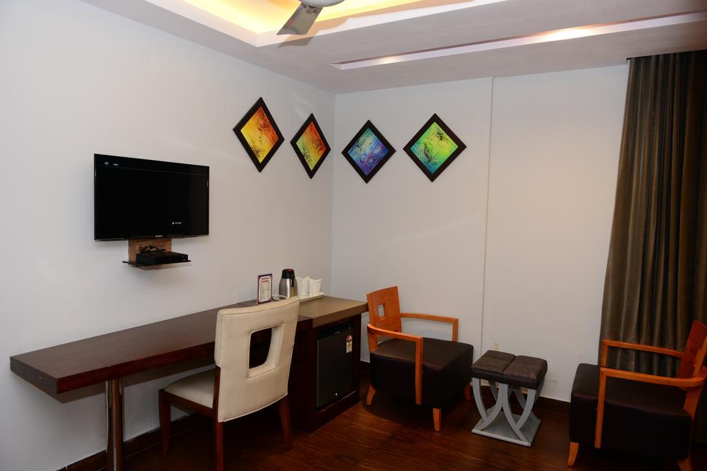 Hotel Cabana @ Pahar Ganj Új-Delhi Kültér fotó