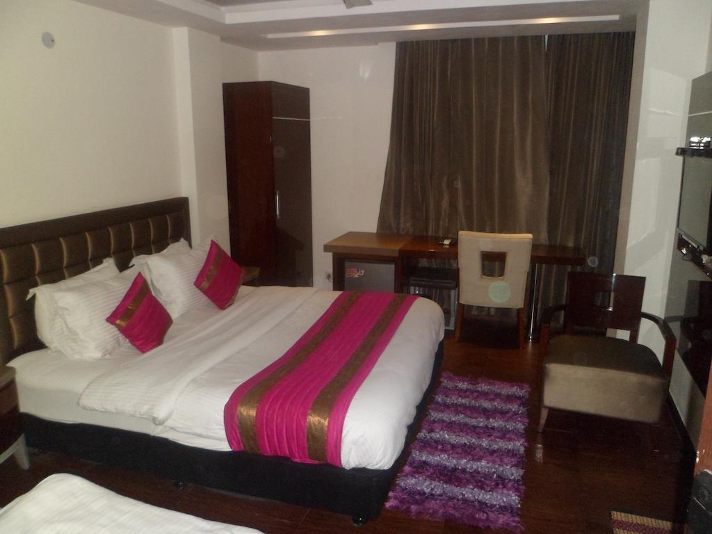 Hotel Cabana @ Pahar Ganj Új-Delhi Kültér fotó