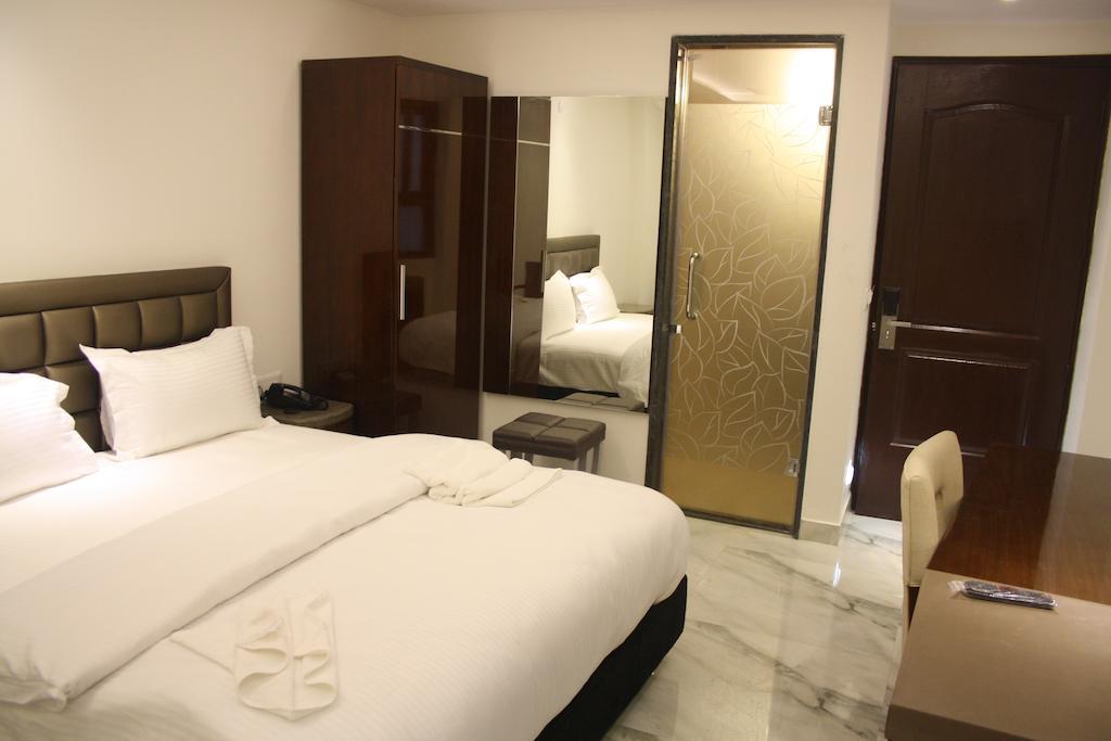 Hotel Cabana @ Pahar Ganj Új-Delhi Szoba fotó